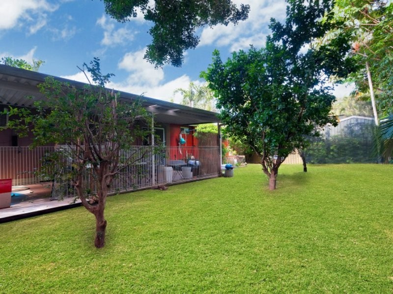 13 Huon Street, Trinity Beach QLD 4879