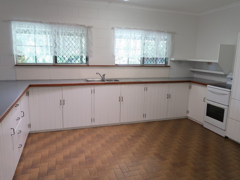 141 Progress Road, White Rock QLD 4868