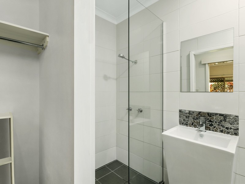 7 Raffia Court, Redlynch QLD 4870