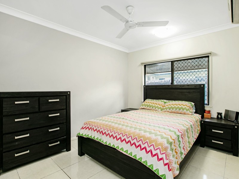 13 Springbrook Avenue, Redlynch QLD 4870