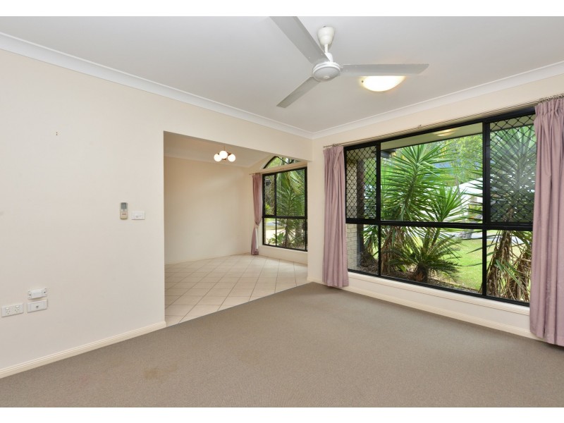 16 Country Court, Brinsmead QLD 4870