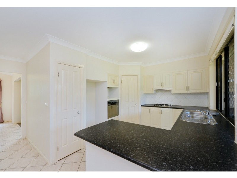 16 Country Court, Brinsmead QLD 4870