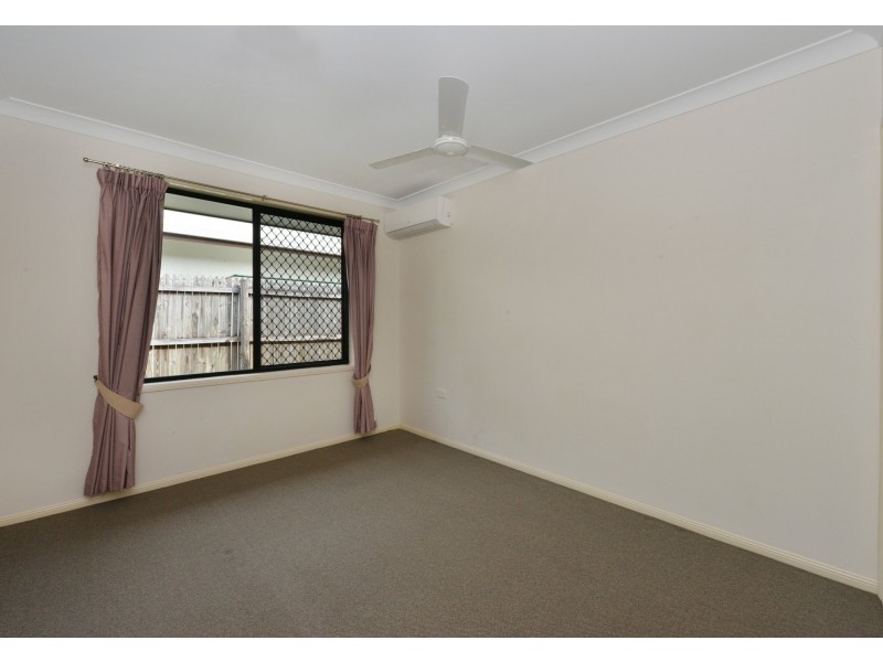 16 Country Court, Brinsmead QLD 4870