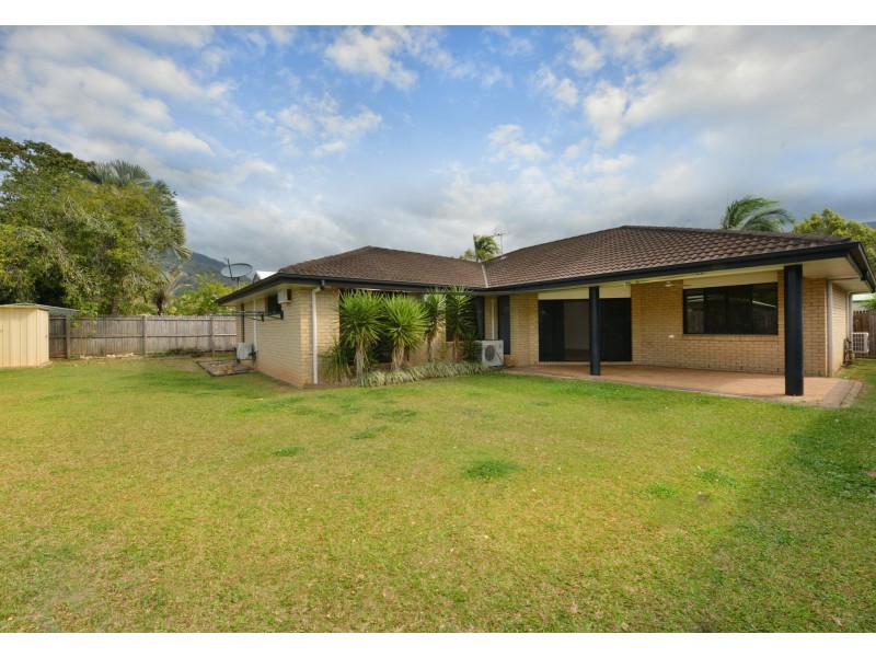 16 Country Court, Brinsmead QLD 4870