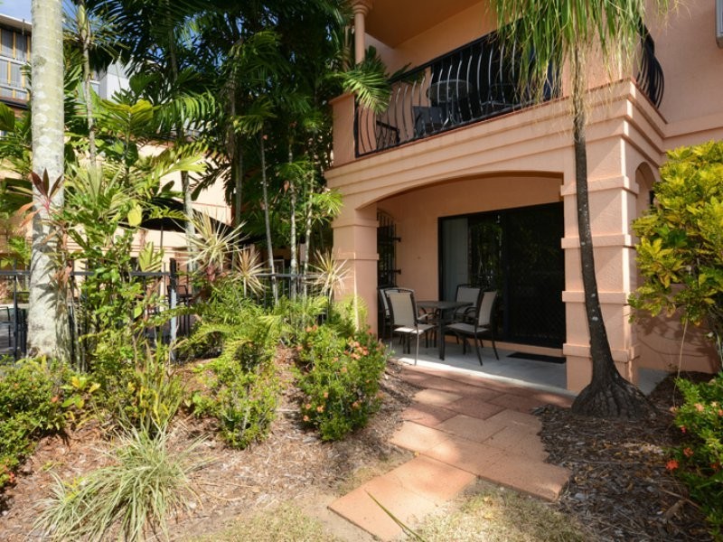 21/257-259 Lake Street, Cairns North QLD 4870