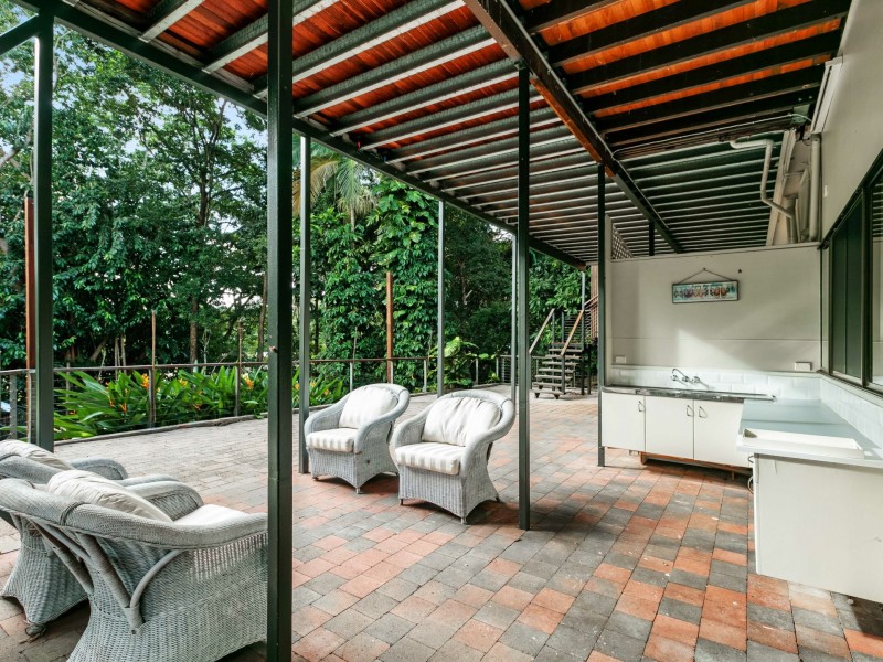 14 View Street, Brinsmead QLD 4870