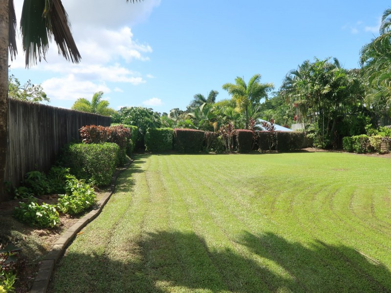 7 Vauclause Close, Brinsmead QLD 4870