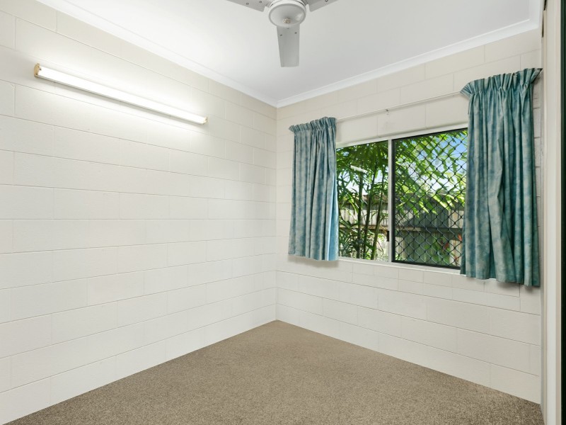 38 Ireland Crescent, Whitfield QLD 4870