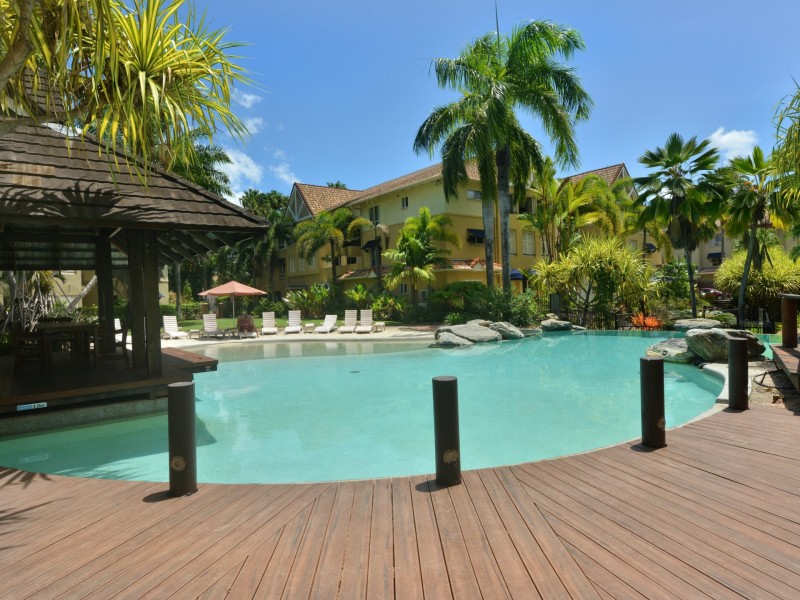 401/2 Greenslopes Street, Cairns North QLD 4870