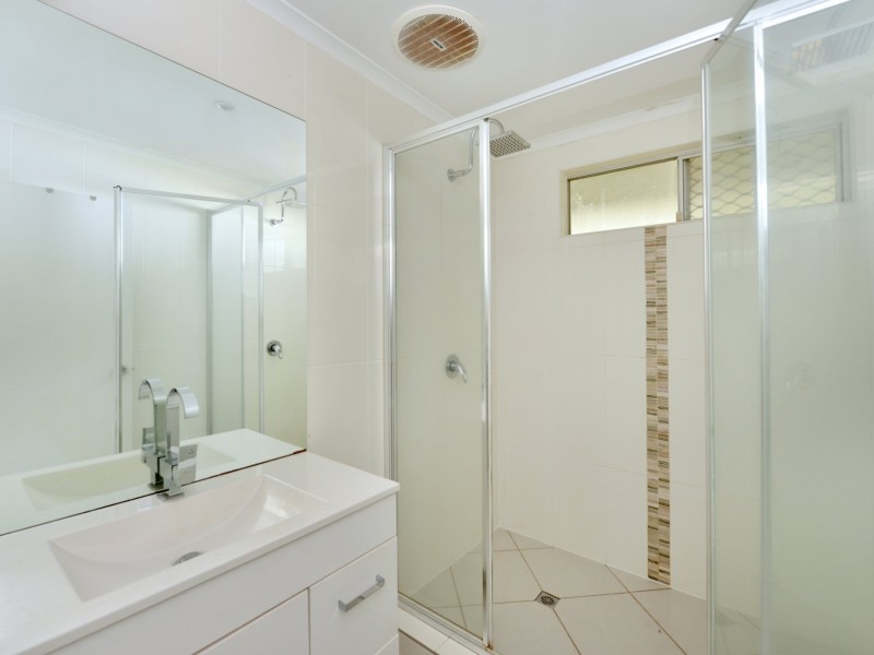 115 Sydney Street, Bayview Heights QLD 4868