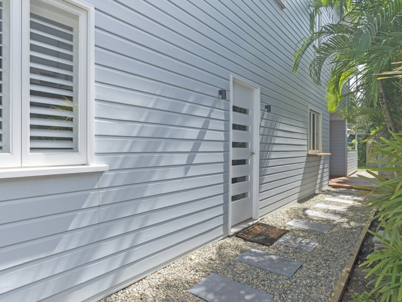 26 Ascot Avenue, Westcourt QLD 4870