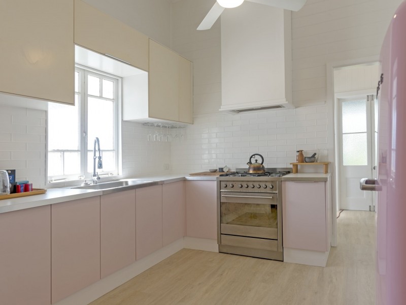 26 Ascot Avenue, Westcourt QLD 4870