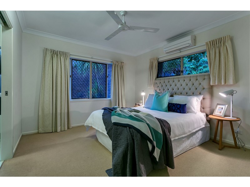 35 Lum Jim Street, Redlynch QLD 4870