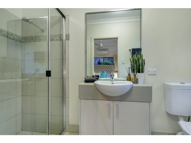 35 Lum Jim Street, Redlynch QLD 4870