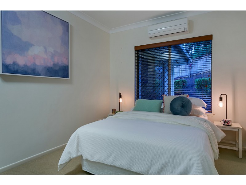 35 Lum Jim Street, Redlynch QLD 4870