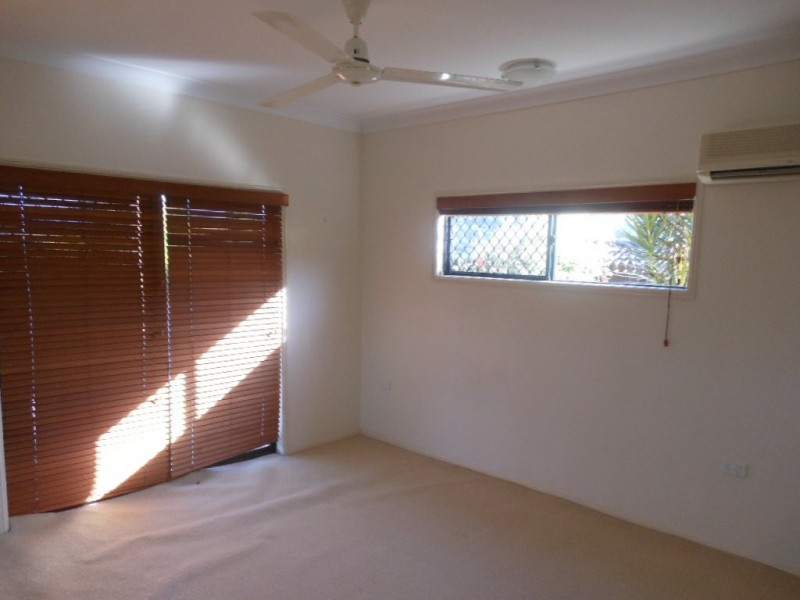 17 Findlay Street, Brinsmead QLD 4870