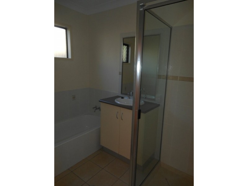 17 Findlay Street, Brinsmead QLD 4870