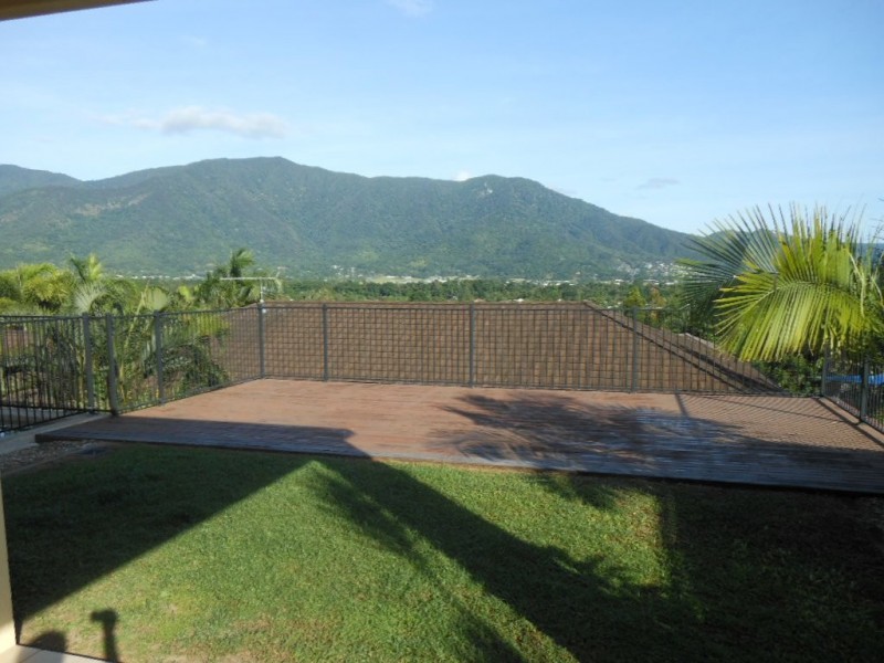 17 Findlay Street, Brinsmead QLD 4870