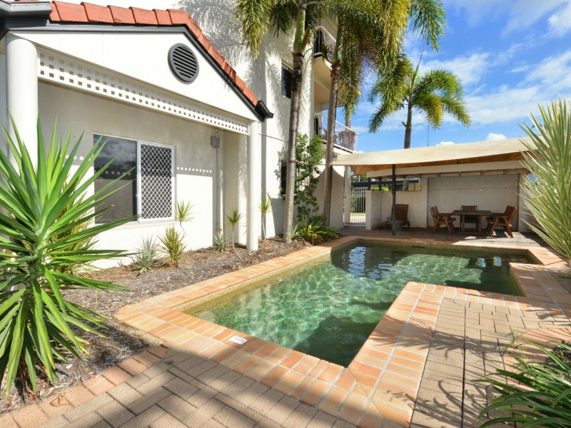 3/5 James Street, Cairns North QLD 4870