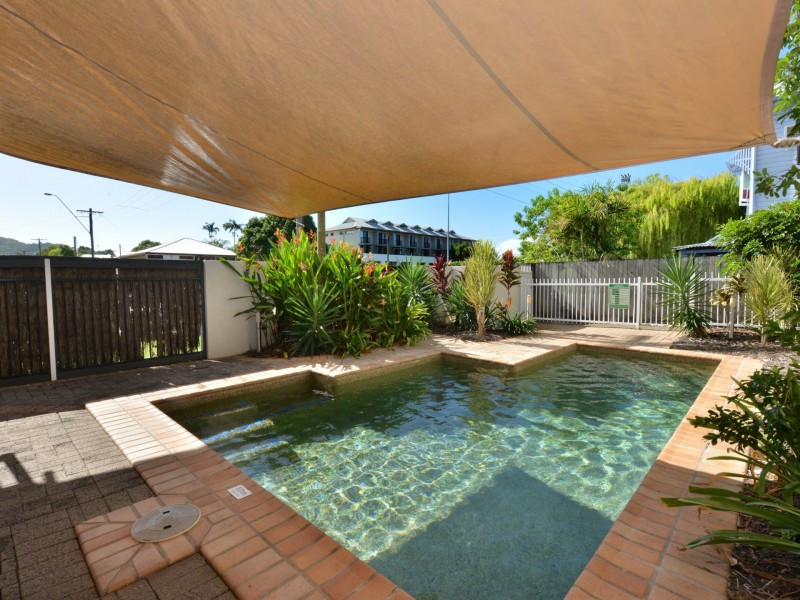 3/5 James Street, Cairns North QLD 4870