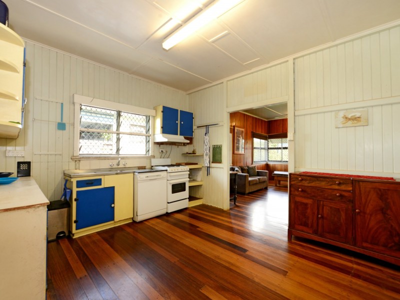 22 Dillon Street, Bungalow QLD 4870