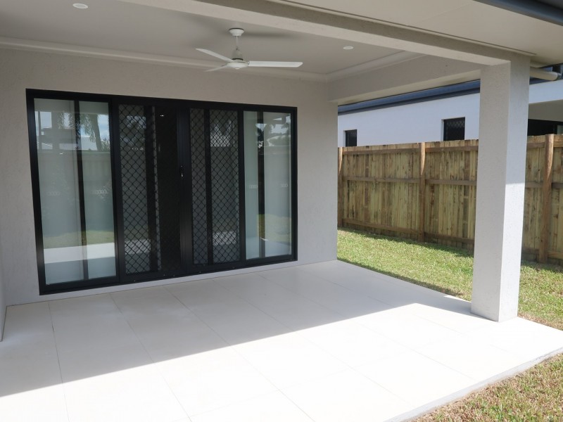 37 Ainslie Place, Smithfield QLD 4878