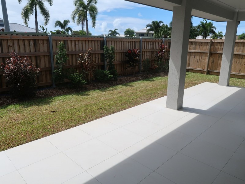 37 Ainslie Place, Smithfield QLD 4878