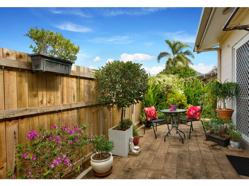 10/401-409 McCoombe Street, Mooroobool QLD 4870