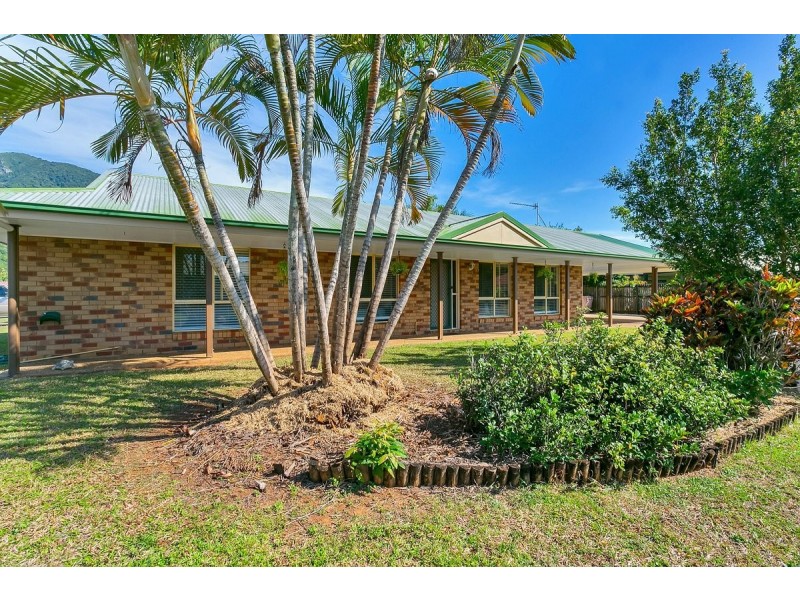 2 Village Terrace, Redlynch QLD 4870