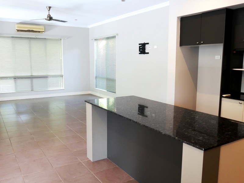 9 Gamburra Drive, Redlynch QLD 4870