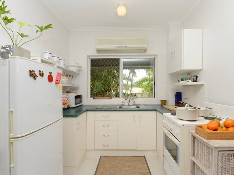 5/346-348 McCoombe Street, Mooroobool QLD 4870