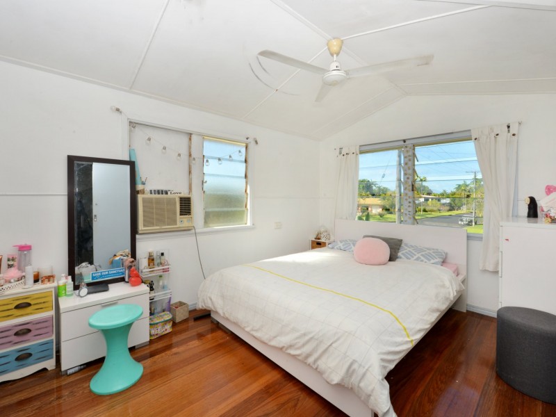 38 Stirling Street, Whitfield QLD 4870