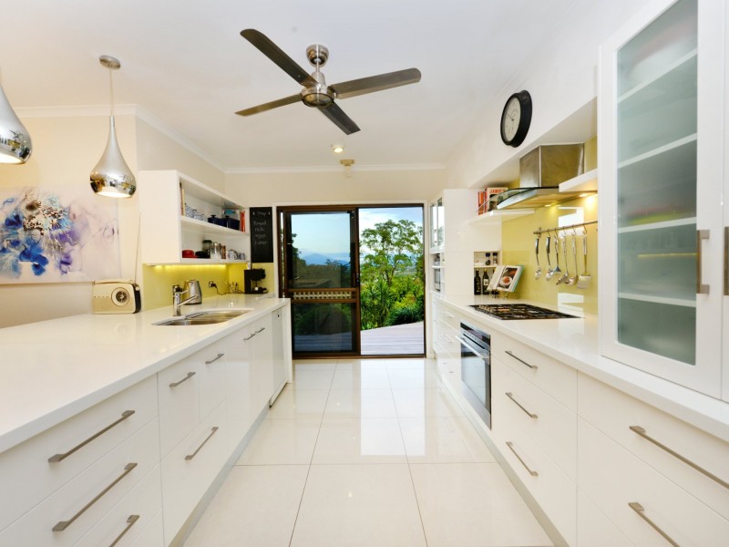 13 Temora Close, Edge Hill QLD 4870