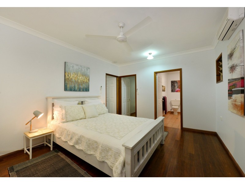 4 Cycas Close, Kamerunga QLD 4870