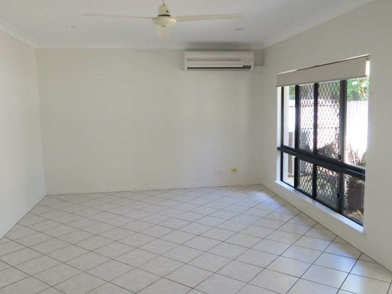 2 Venice Close, Kewarra Beach QLD 4879