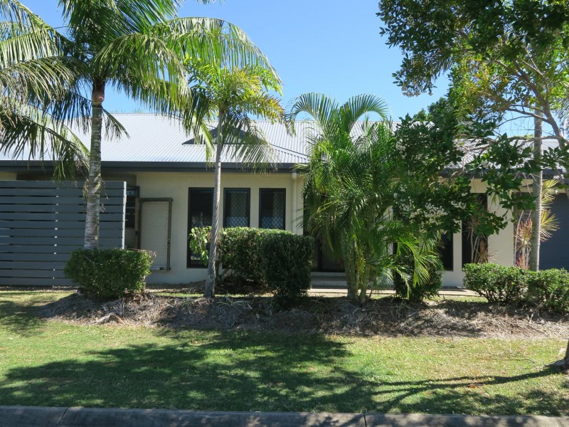 2 Venice Close, Kewarra Beach QLD 4879