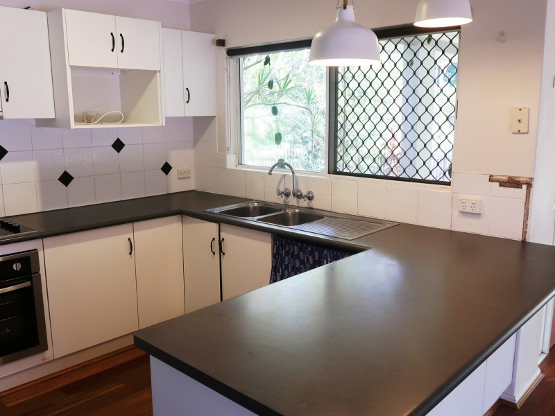 14-16 Leon Close, Brinsmead QLD 4870