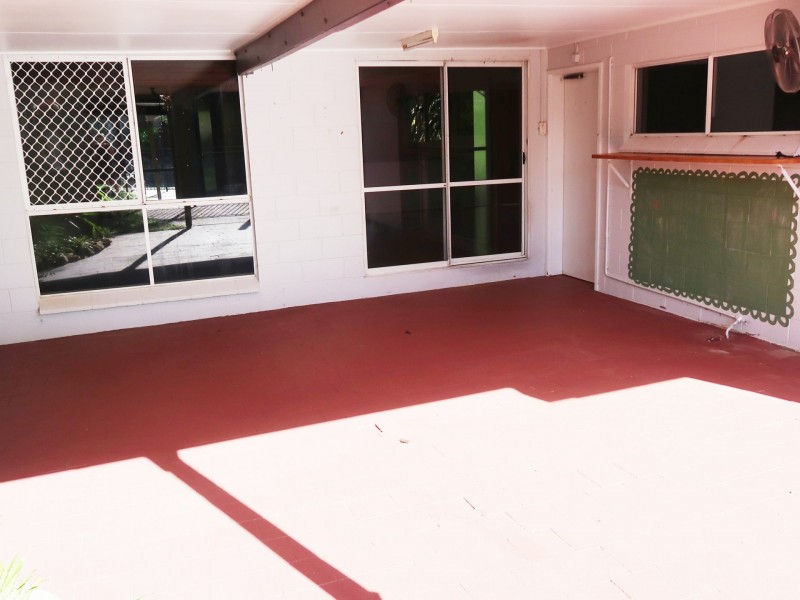 14-16 Leon Close, Brinsmead QLD 4870