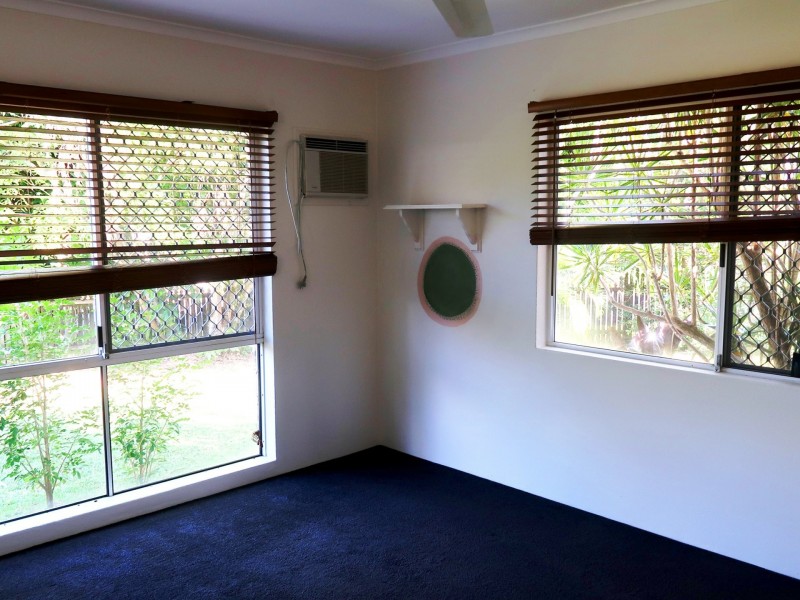 14-16 Leon Close, Brinsmead QLD 4870