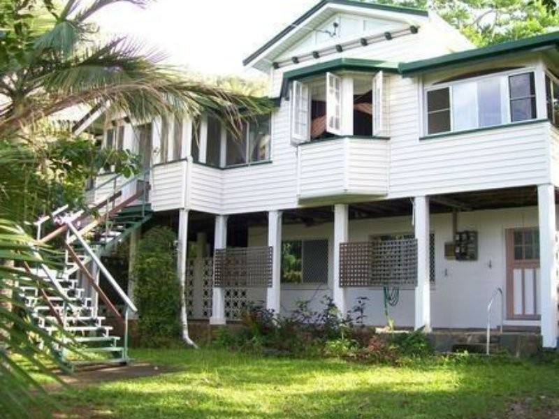 15 Marett Street, Stratford QLD 4870