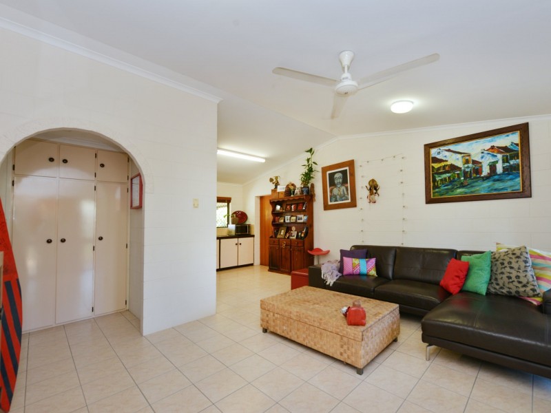 3 Redwood Street, Whitfield QLD 4870