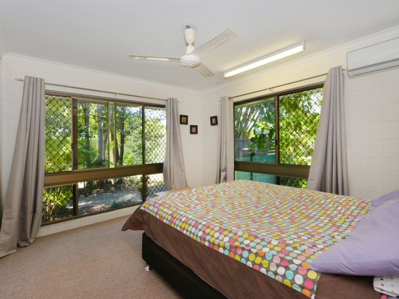 3 Redwood Street, Whitfield QLD 4870