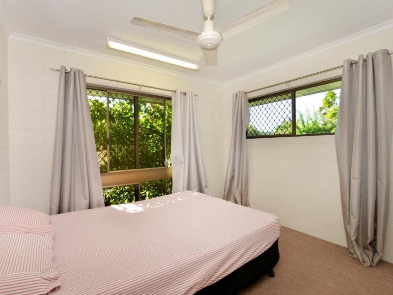 3 Redwood Street, Whitfield QLD 4870