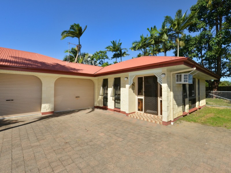 3 Redwood Street, Whitfield QLD 4870