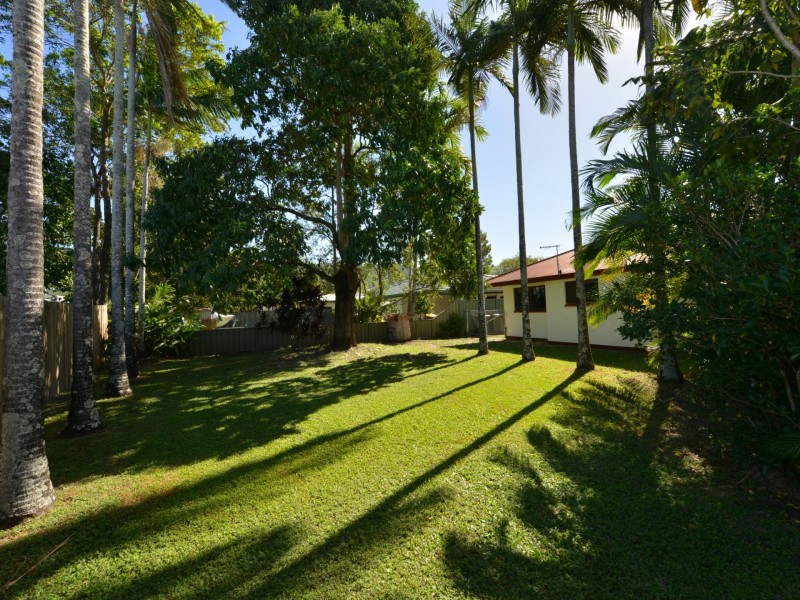 3 Redwood Street, Whitfield QLD 4870