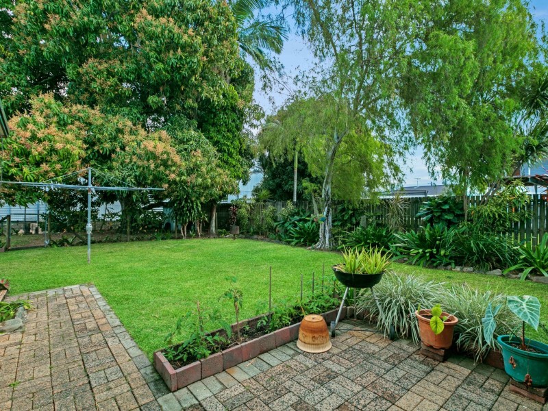 27 Edgar Street, Bungalow QLD 4870