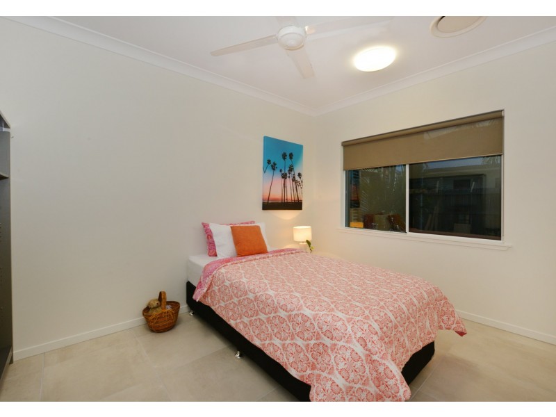 2 Selwyn Circuit, Trinity Park QLD 4879