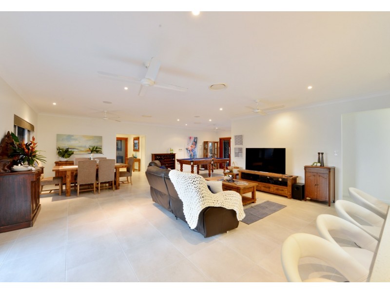 2 Selwyn Circuit, Trinity Park QLD 4879