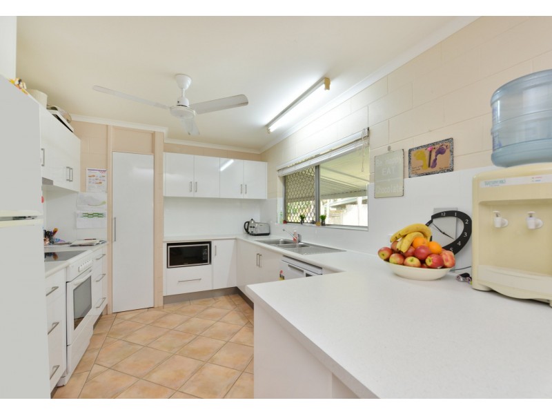 174 Jensen Street, Edge Hill QLD 4870