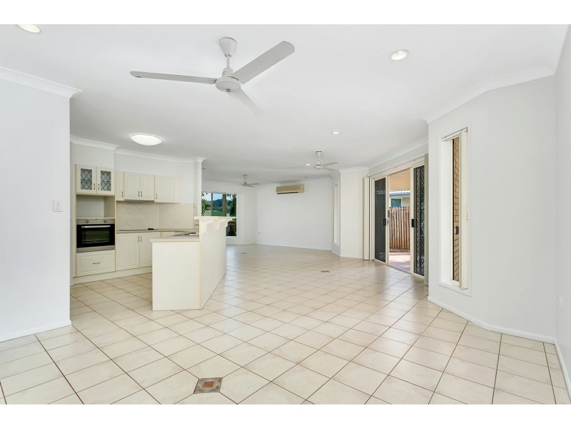 4 St Albans Close, Brinsmead QLD 4870